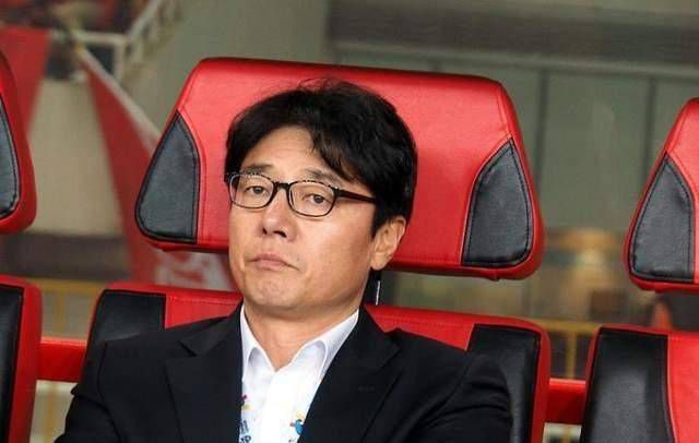 检察官